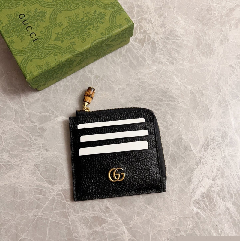 G*u*i wallets & purse